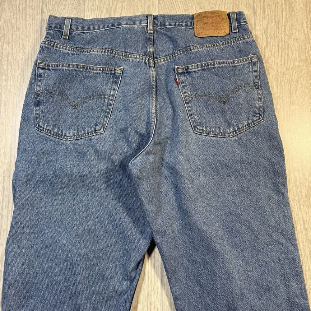 Vintage Levi’s 550 Relaxed Tapered Jeans Men’s 40x30 (fits 38x28) Stonewash Y2K